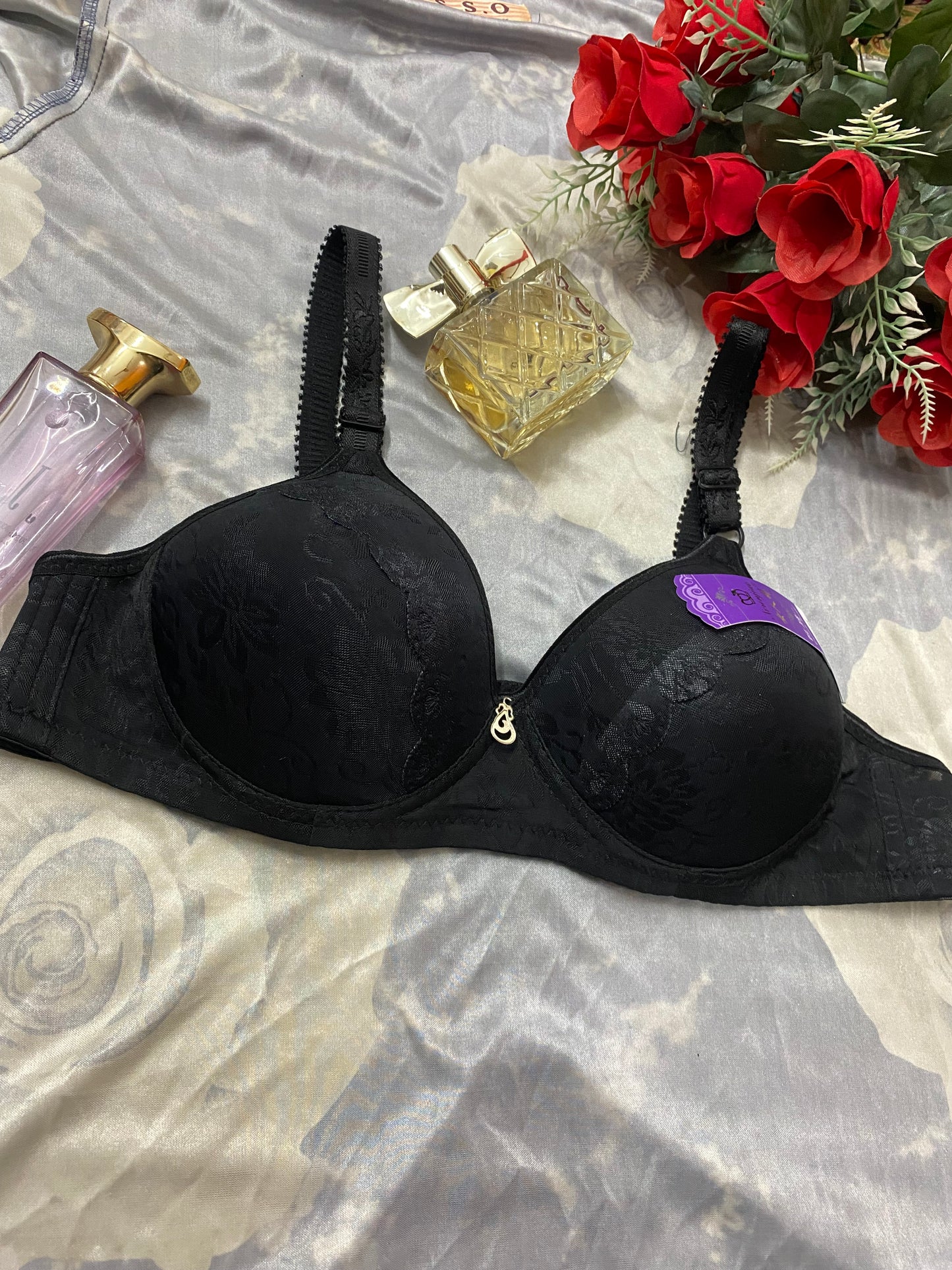 Elegant Floral Lace Bra - Thin Padded & Wire-Free