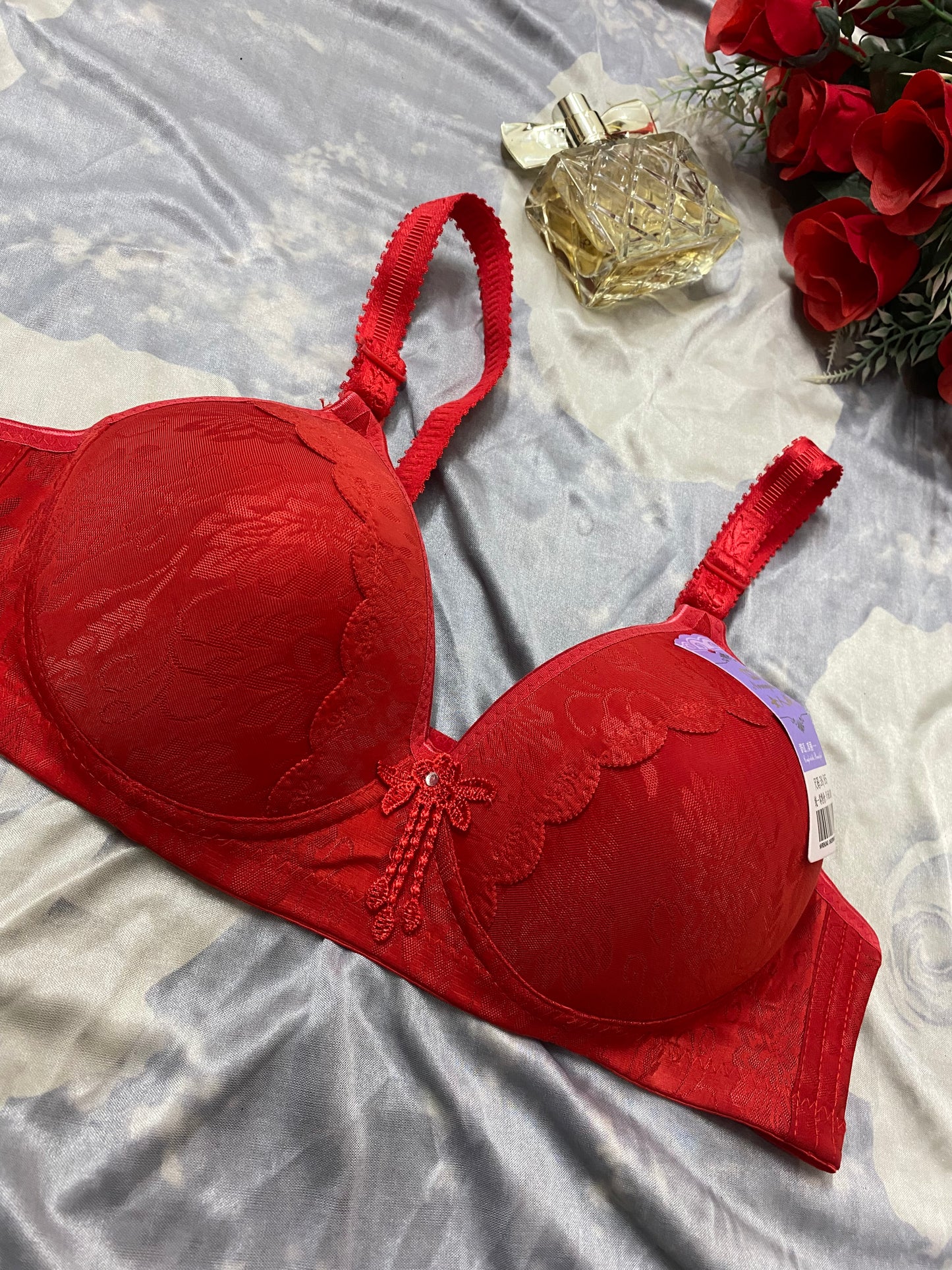 Elegant Floral Lace Bra - Thin Padded & Wire-Free